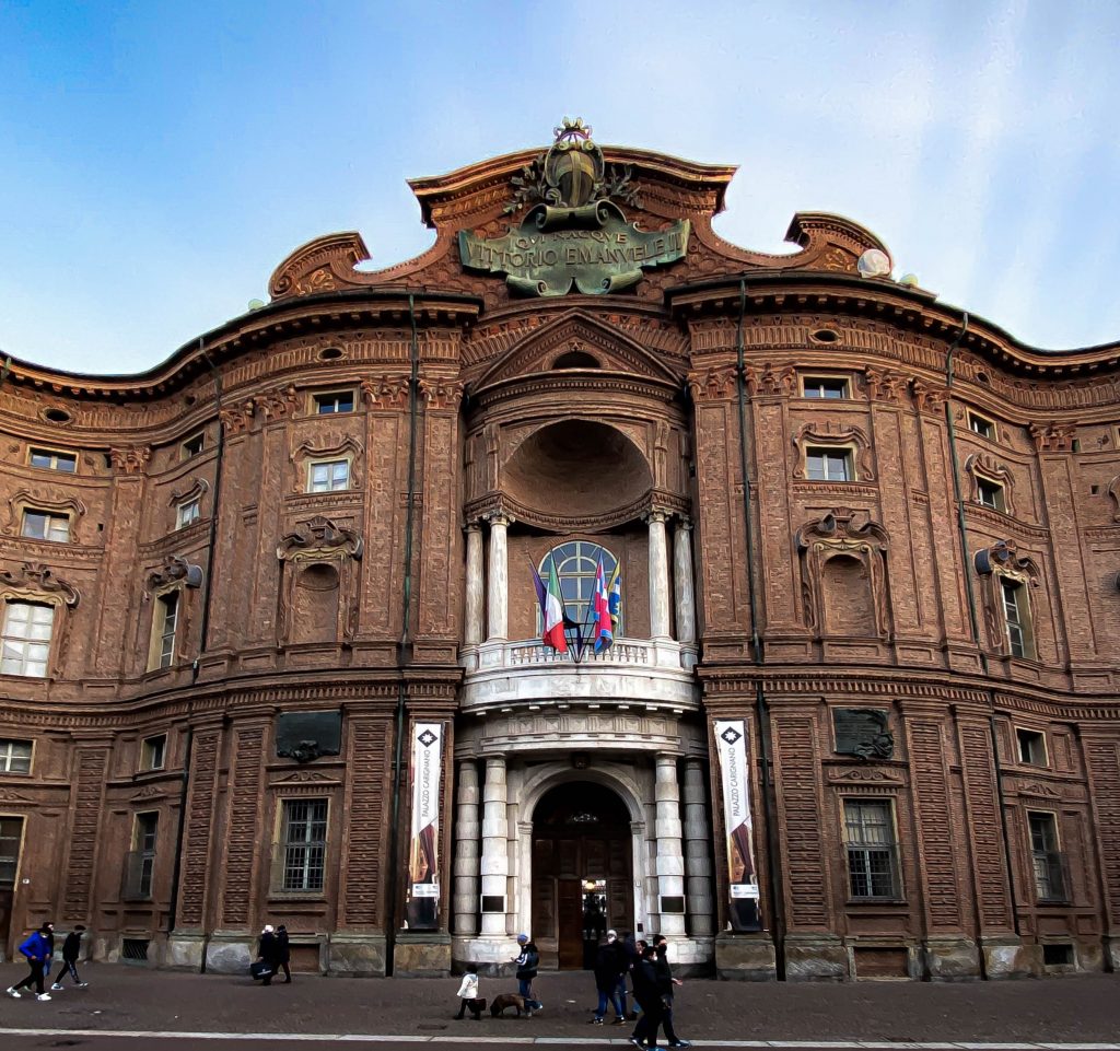 PiazzaCarignanoTorino