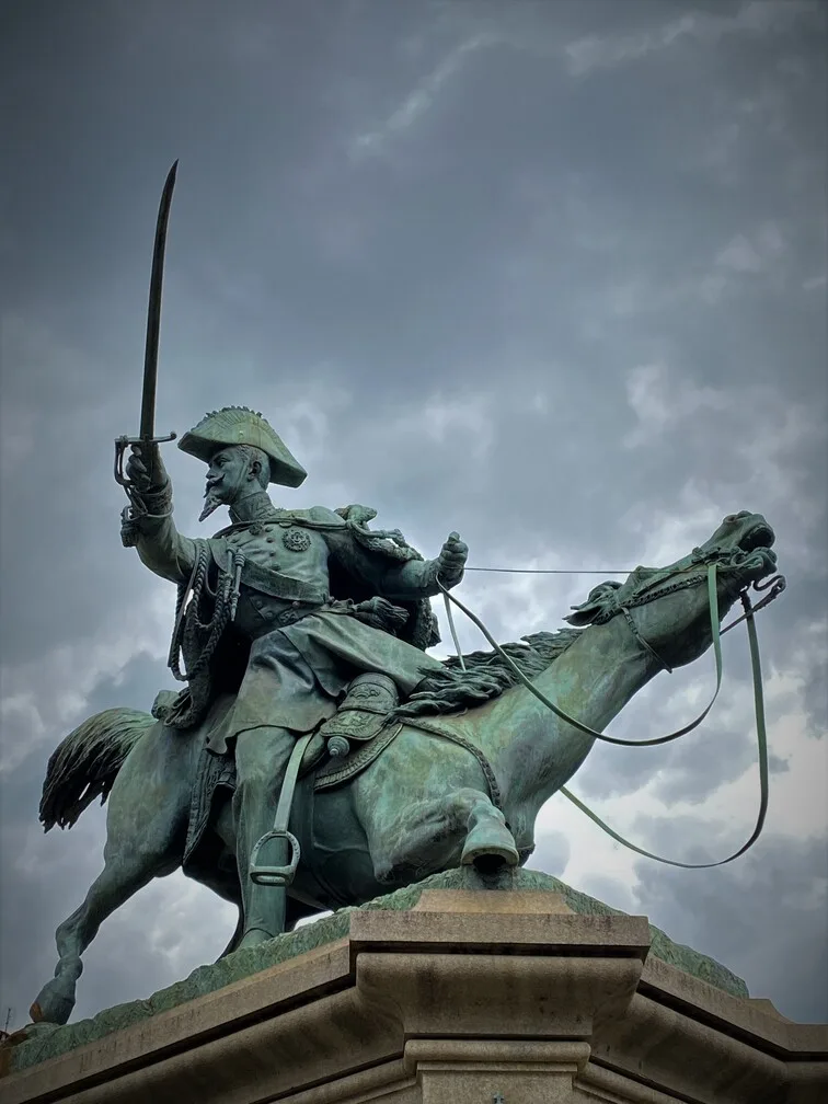 Monumento equestre