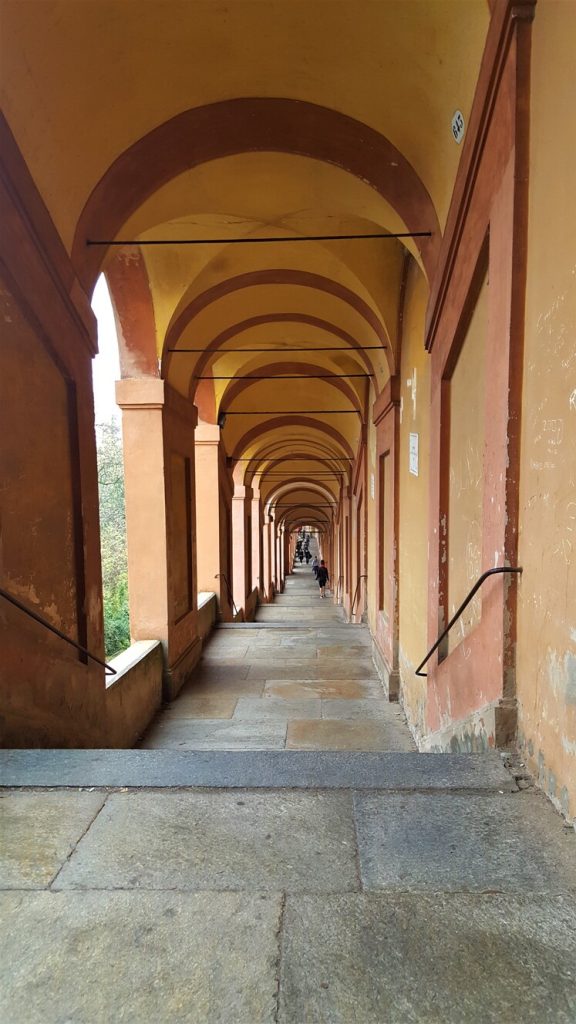 Portici San Luca Bologna