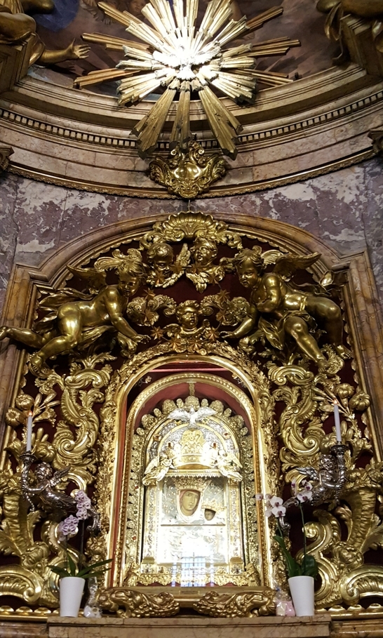 San Luca Interno Bologna
