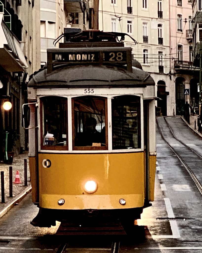 Tram 28 Lisbona