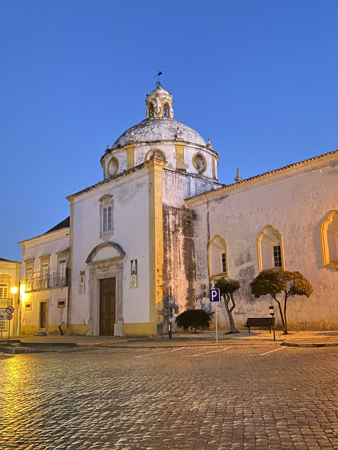 La chiesa di Senhora do Carmo Tavira