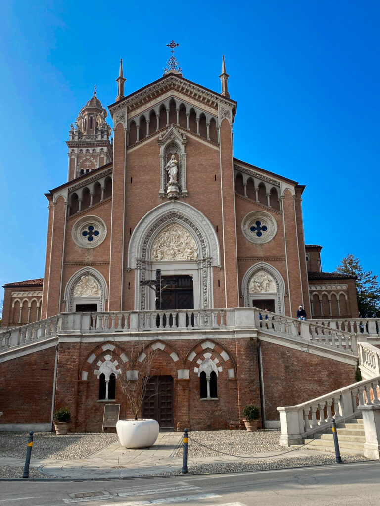 Chiesa di Nostra Signora della Neve Monforte Alba